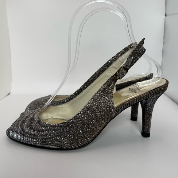 Stuart Weitzman Metallic Peep Toe
Slingback Heel Size 6.5 - Like New! - Picture 6 of 12